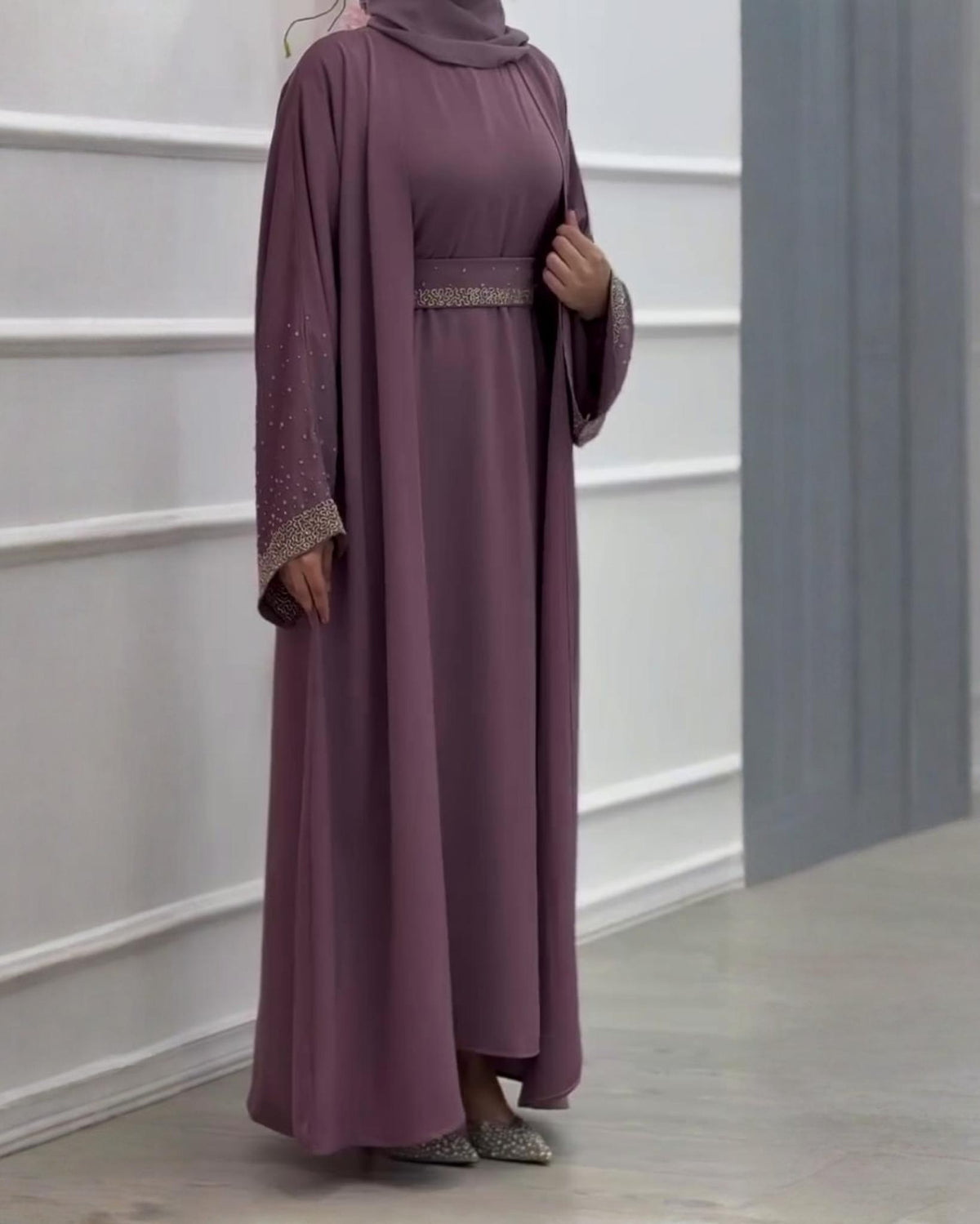 Premium Classic Mauve Pink Qatri Nida Farbic Hand Work Abaya With Dupatta